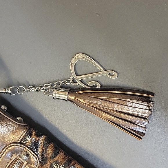 Leopard Print Crossbody Purse - Picture 2 of 8